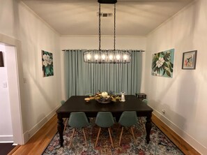 Dining - Spacious 4-bedroom house in the heart of the Garden District with ample parking. (Monroe)