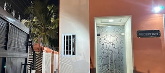 Senalli Hotel