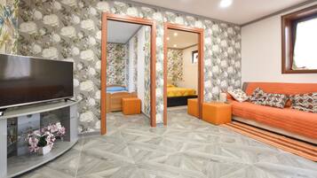 Reisekinderbett, kostenloses WLAN, Bettwäsche