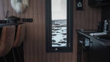 Classic Cabin, Mountain View | Private kitchen | Mini-fridge, stovetop, cookware/dishes/utensils