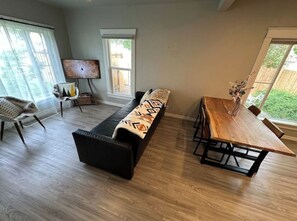 Smart TV, video library