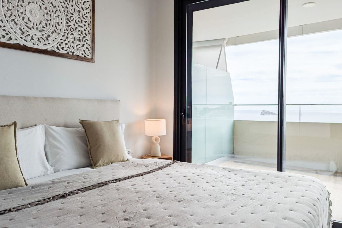 2 habitaciones, tabla de planchar con plancha, cuna de viaje y wifi 