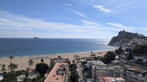 Beach - COBLANCA sea & sky apartment (Benidorm)