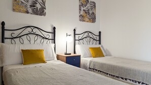 Room - COBLANCA sea & sky apartment (Benidorm)