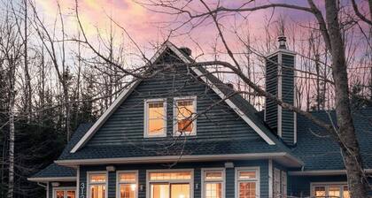 Mont-Blanc | Le Geais Bleu - 15 Mins to Tremblant - Spa & Billiards