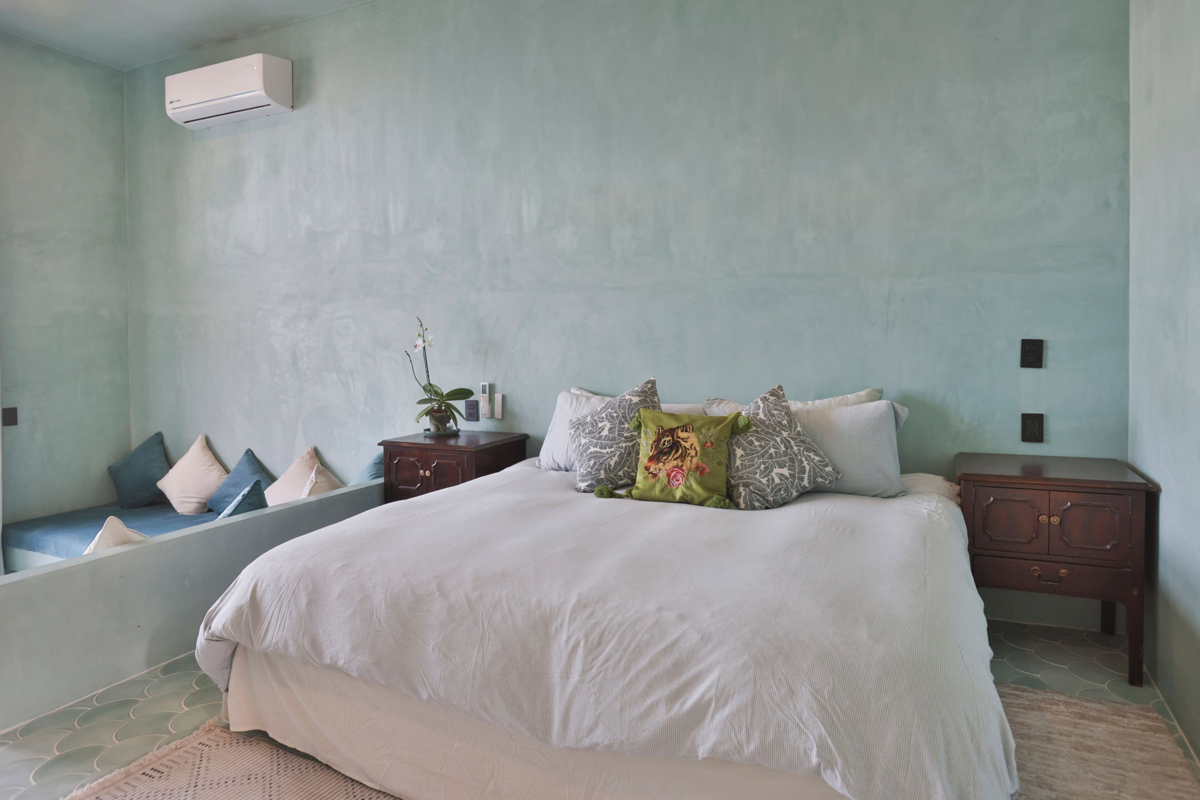 Luxury Triple Room | Premium bedding, down duvets, in-room safe, individually decorated