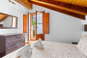 3 chambres, fer et planche à repasser, Wi-Fi gratuit, draps fournis
