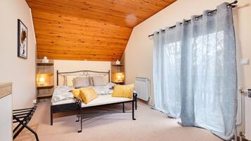 3 Schlafzimmer, Zimmersafe, Bügeleisen/Bügelbrett, Reisekinderbett