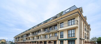 Apartment 'San Miguel Reinante' with Mountain Views, Pool and Wi-Fi