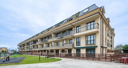 Apartment 'San Miguel Reinante' with Mountain Views, Pool and Wi-Fi