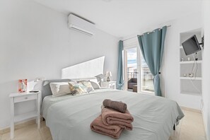 3 عدّة غرف نوم ومكواة/لوح كي وواي فاي مجانًا وملاءات أسرّة