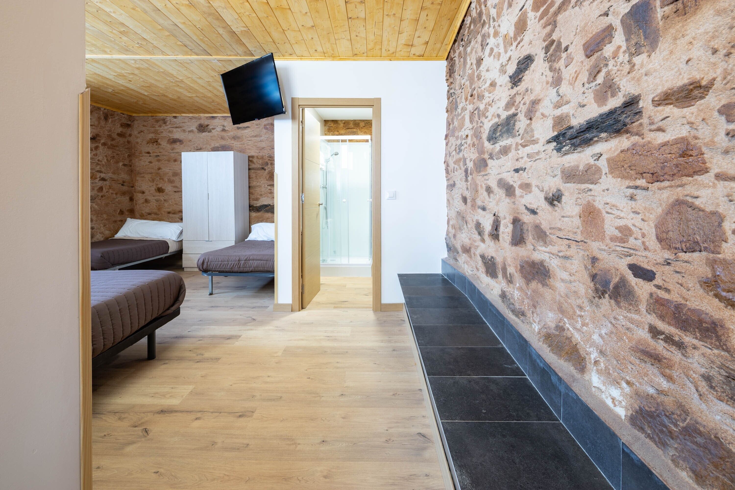 2 bedrooms, free WiFi, bed sheets
