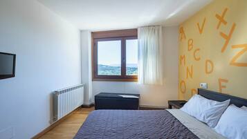 3 habitaciones, wifi gratis y ropa de cama