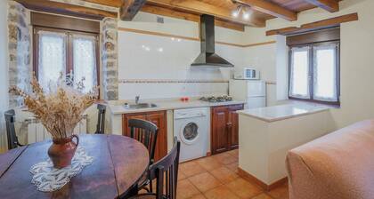 Maison de campagne "Lope" avec vue sur les montagnes, jardin privé et Wi-Fi