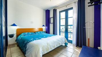 2 chambres, fer et planche Ă repasser, Wi-Fi gratuit, draps fournis