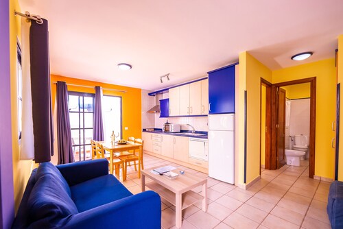 Apartamento 'Nautilus 8' con terraza privada y Wi-Fi