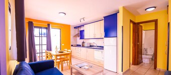 Apartment 'Nautilus 8' with Private Terrace and Wi-Fi