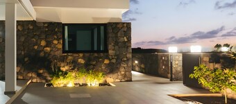 Casa de vacaciones 'Agua Nueva 53' con vistas a la montaña, Wi-Fi y aire acondicionado