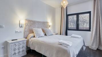 6 dormitorios, tabla de planchar con plancha, wifi gratis y ropa de cama