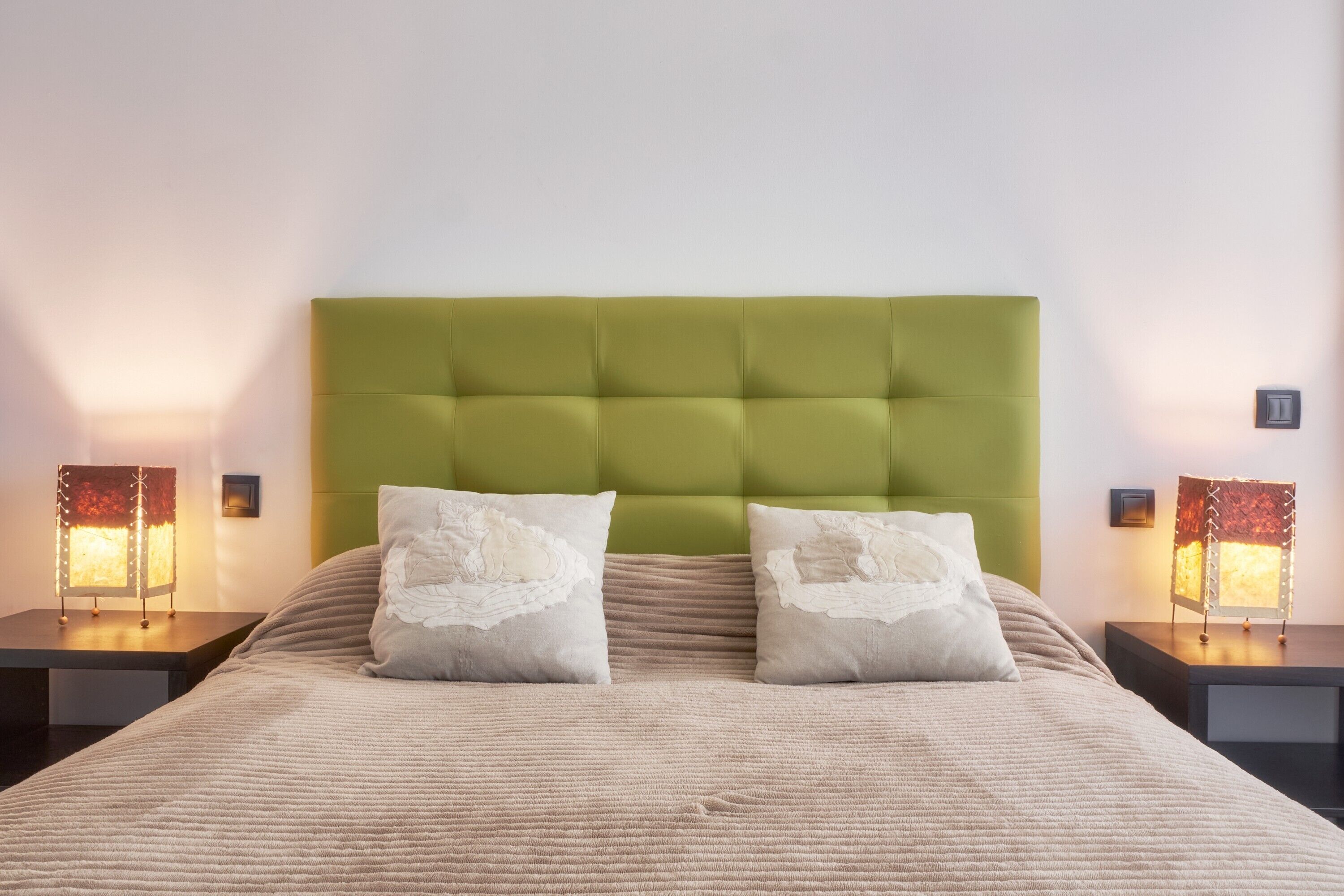 2 多间卧室、免费 WiFi、床单