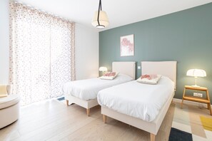 4 bedrooms, iron/ironing board, free WiFi, bed sheets