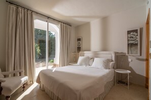 6 habitaciones, tabla de planchar con plancha y wifi gratis 