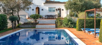 Holiday Home 'Capuchina' with Private Pool, Wi-Fi and Air Conditioning