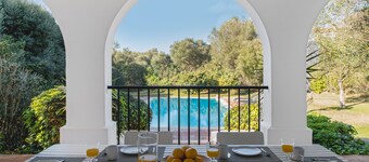 Villa 'Par' with Private Pool, Wi-Fi and Air Conditioning