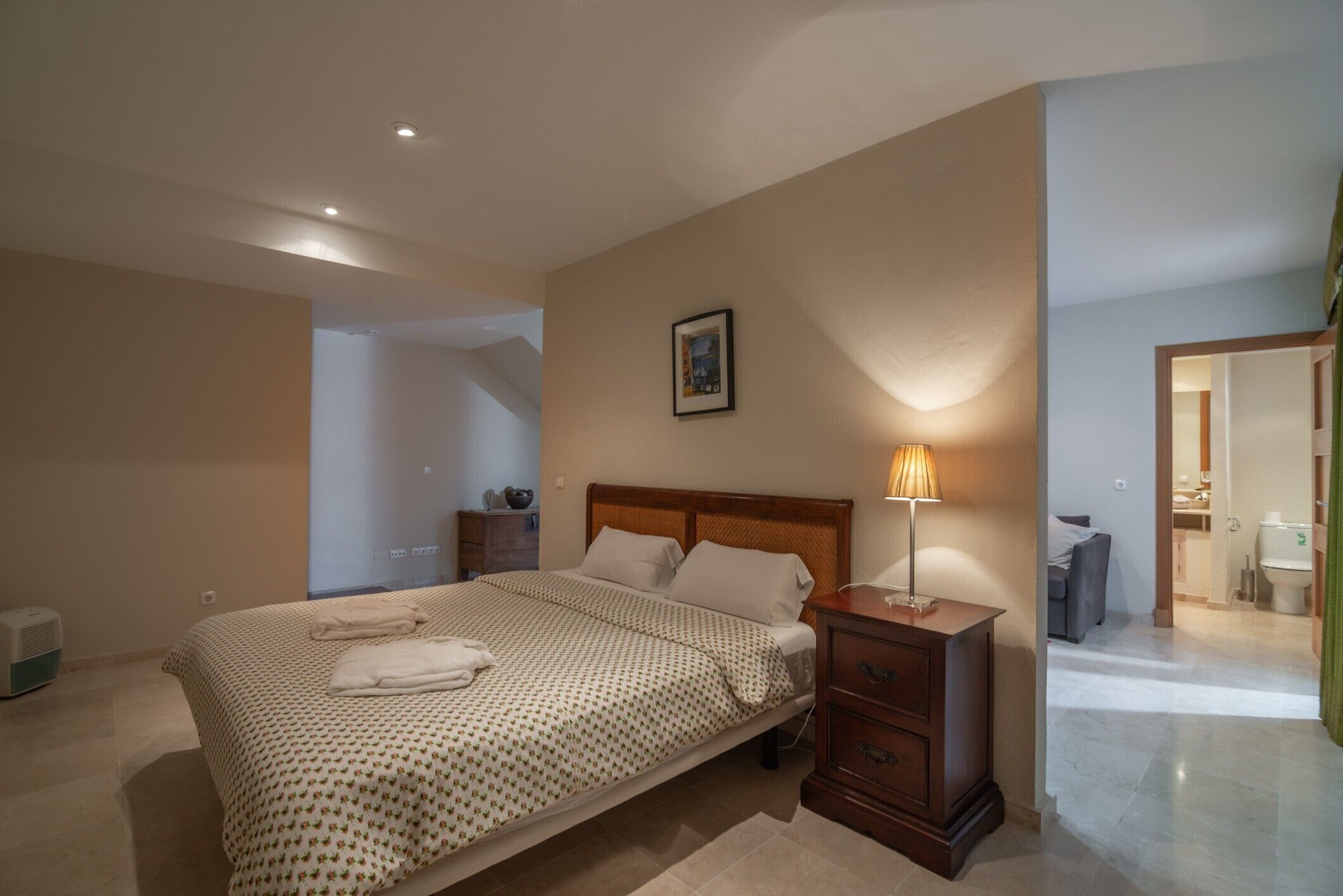 3 quartos, ferros/tábuas de passar roupa, Wi-Fi de cortesia