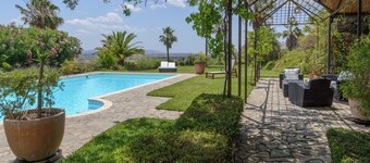 Holiday Home 'Silene' with Private Pool, Wi-Fi and Air Conditioning