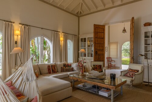 Holiday Home 'Silene' with Private Pool, Wi-Fi and Air Conditioning