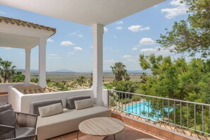 Property grounds - Holiday Home 'Silene' with Private Pool, Wi-Fi and Air Conditioning (Benalup-Casas Viejas)