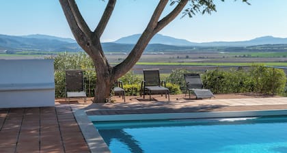 Holiday Home 'Dalia' with Private Pool, Wi-Fi and Air Conditioning