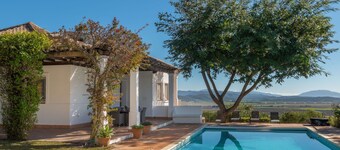 Holiday Home 'Dalia' with Private Pool, Wi-Fi and Air Conditioning