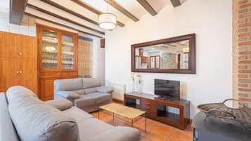 Télévision, cheminée