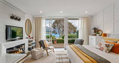 Lake Avenue Lookout | Studio Unit