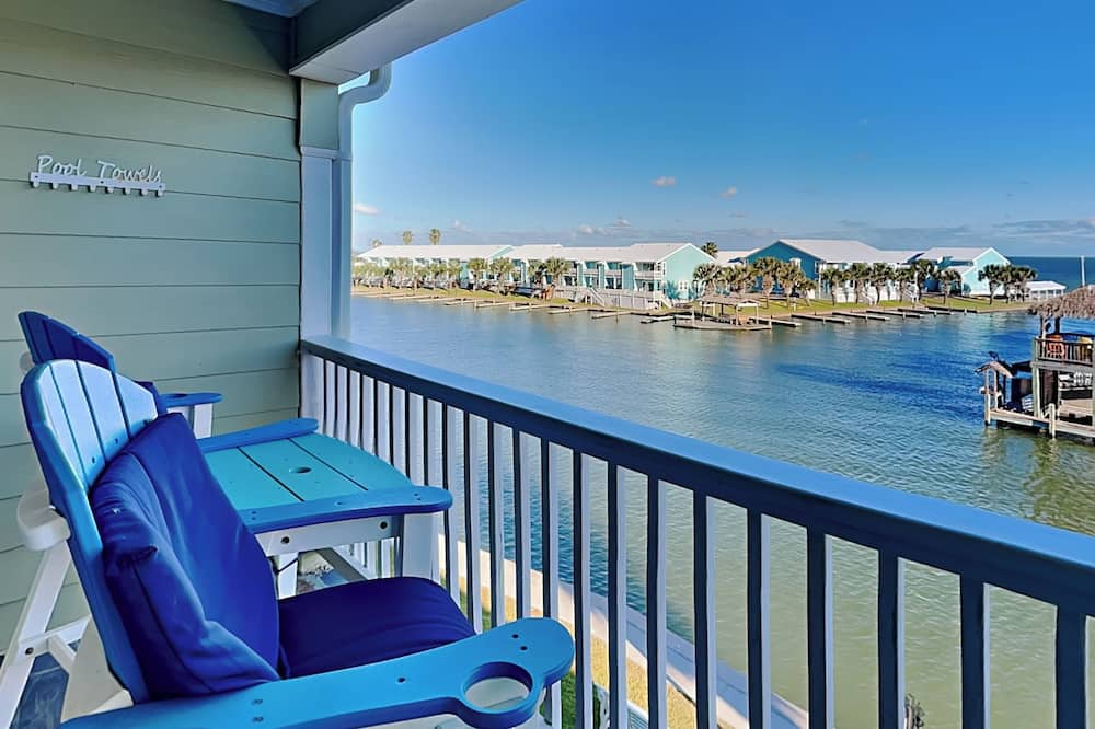 Kontiki Beach Resort #314 by Miss Kitty’s - Refugio County, TX