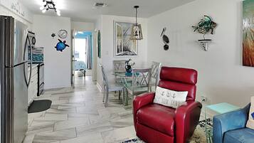 Condo (1 Bedroom) | Property amenity