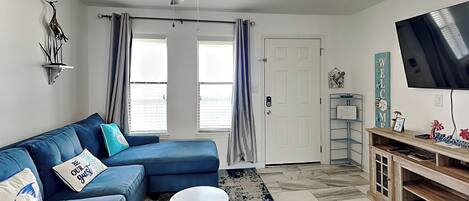 Condo (1 Bedroom) | Front of property