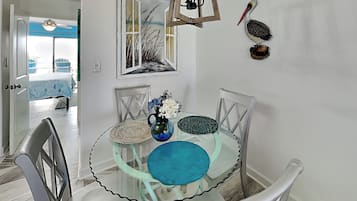 Condo (1 Bedroom) | Servicio de la propiedad