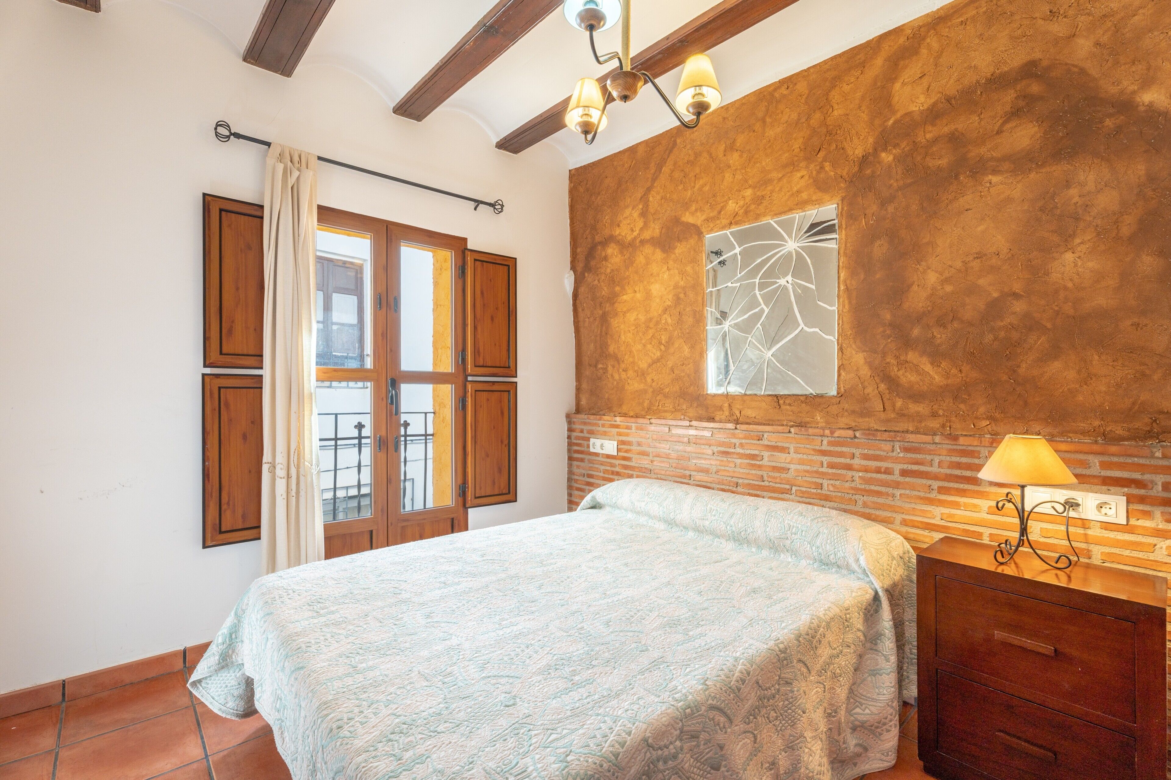 2 chambres, fer et planche à repasser, Wi-Fi gratuit, draps fournis