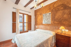 2 habitaciones, tabla de planchar con plancha y wifi gratis