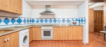 Country House 'Cueva Del Gollisno' with Mountain View and Wi-Fi