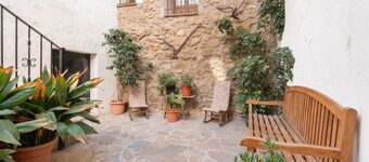 Country House 'Cueva Del Gollisno' with Mountain View and Wi-Fi
