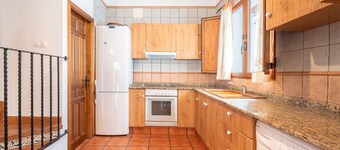 Country House 'Cueva De La Portería' with Mountain View and Wi-Fi