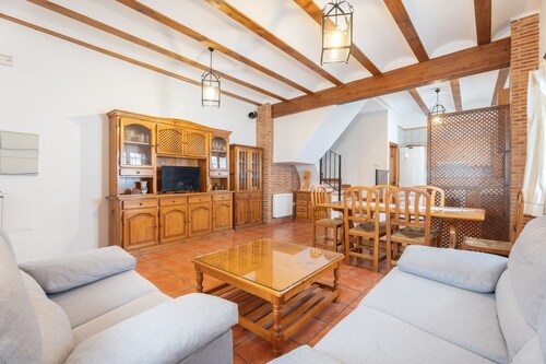 Maison de campagne "Cueva De La Portería" avec vue sur les montagnes et Wi-Fi