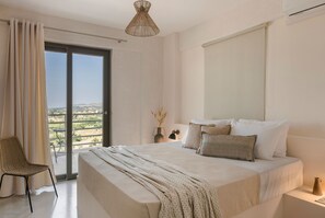 3 chambres, fer et planche à repasser, Wi-Fi, draps fournis