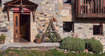 Country House 'Mirador De Babia II' with Wi-Fi