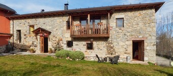 Country House 'Mirador De Babia II' with Wi-Fi