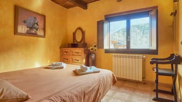 3 habitaciones, wifi gratis y ropa de cama